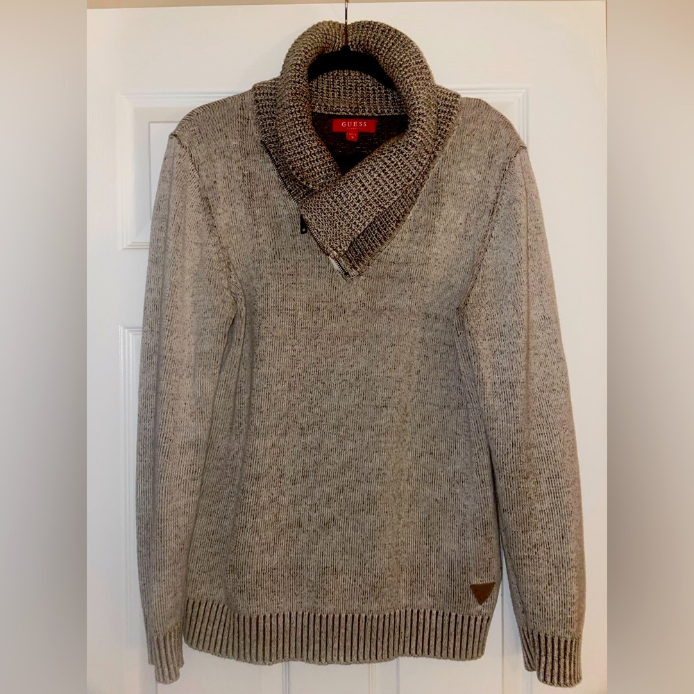 GUESS LOS ANGELES. Material is mostly cotton with some wool and bamboo. Size M